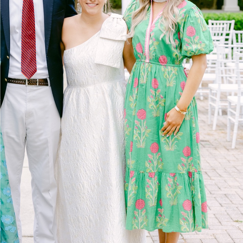 Green dress 💚💚💚